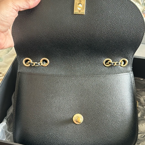 Authentic Chanel Cross Body Two Way Caviar Leather Black Bag - Picture 6 of 10